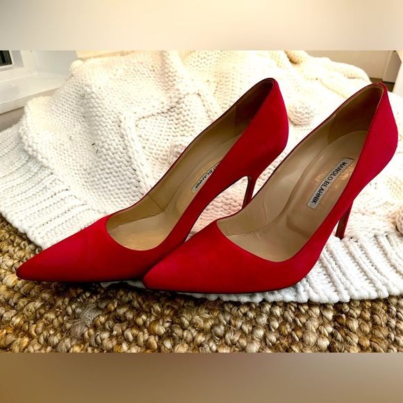 Manolo Blahnik Shoes - Manolo Blahnik BB pointed toe pump